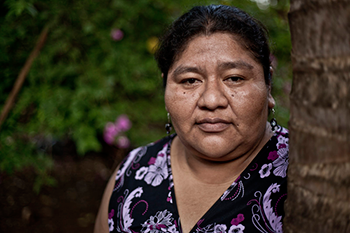 Raquel Vasquez, Guatemala “No es suficiente que las mujeres aparezcan en el título de propiedad sino que deben ejercer su derecho pleno a decidir sobre la tierra y su alimentación”.